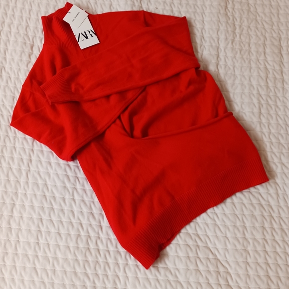 New with tag! Zara 100% cashmere high collar red sweater - Picture 6 of 8